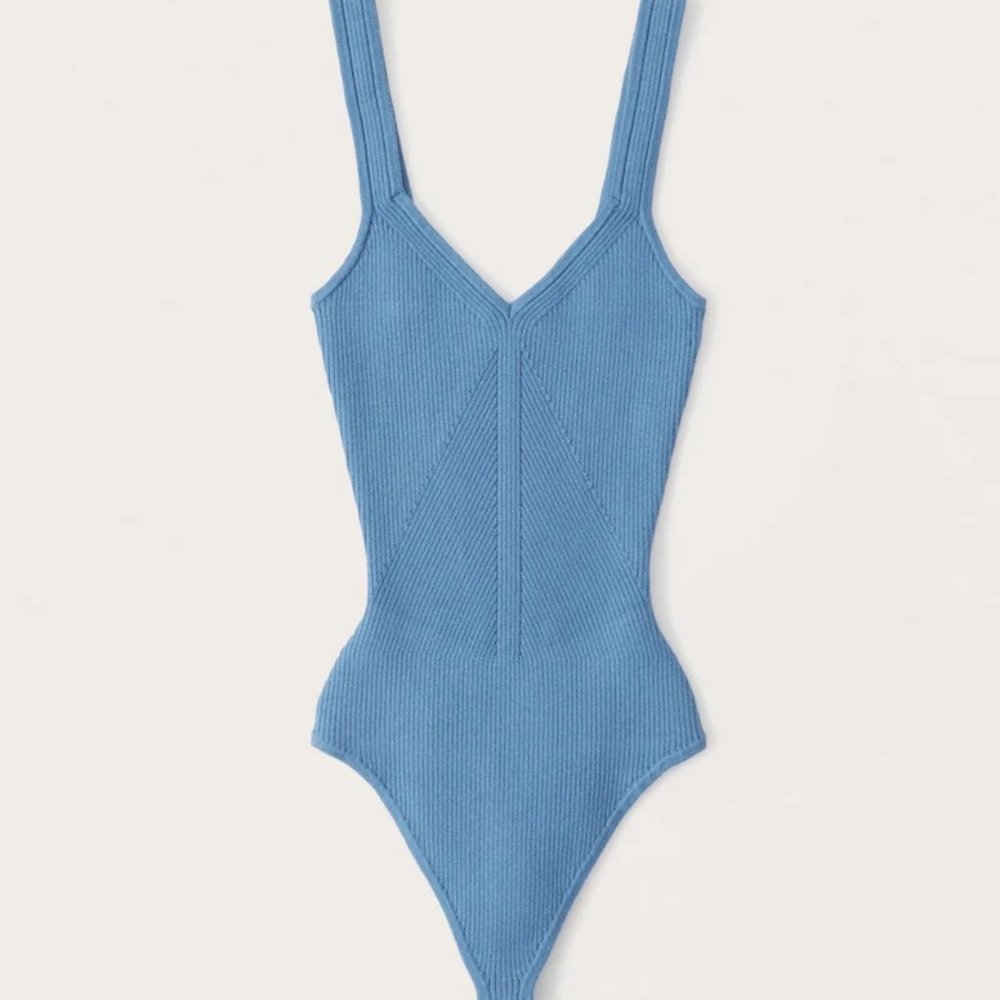Abercrombie & Fitch Elevated Knit V-Neck Bodysuit